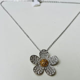 LOVE D - Silver short daisy necklace