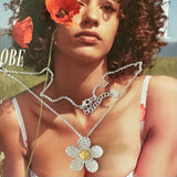 LOVE D - Silver short daisy necklace