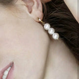 DANSK - Gold Three pearls earring